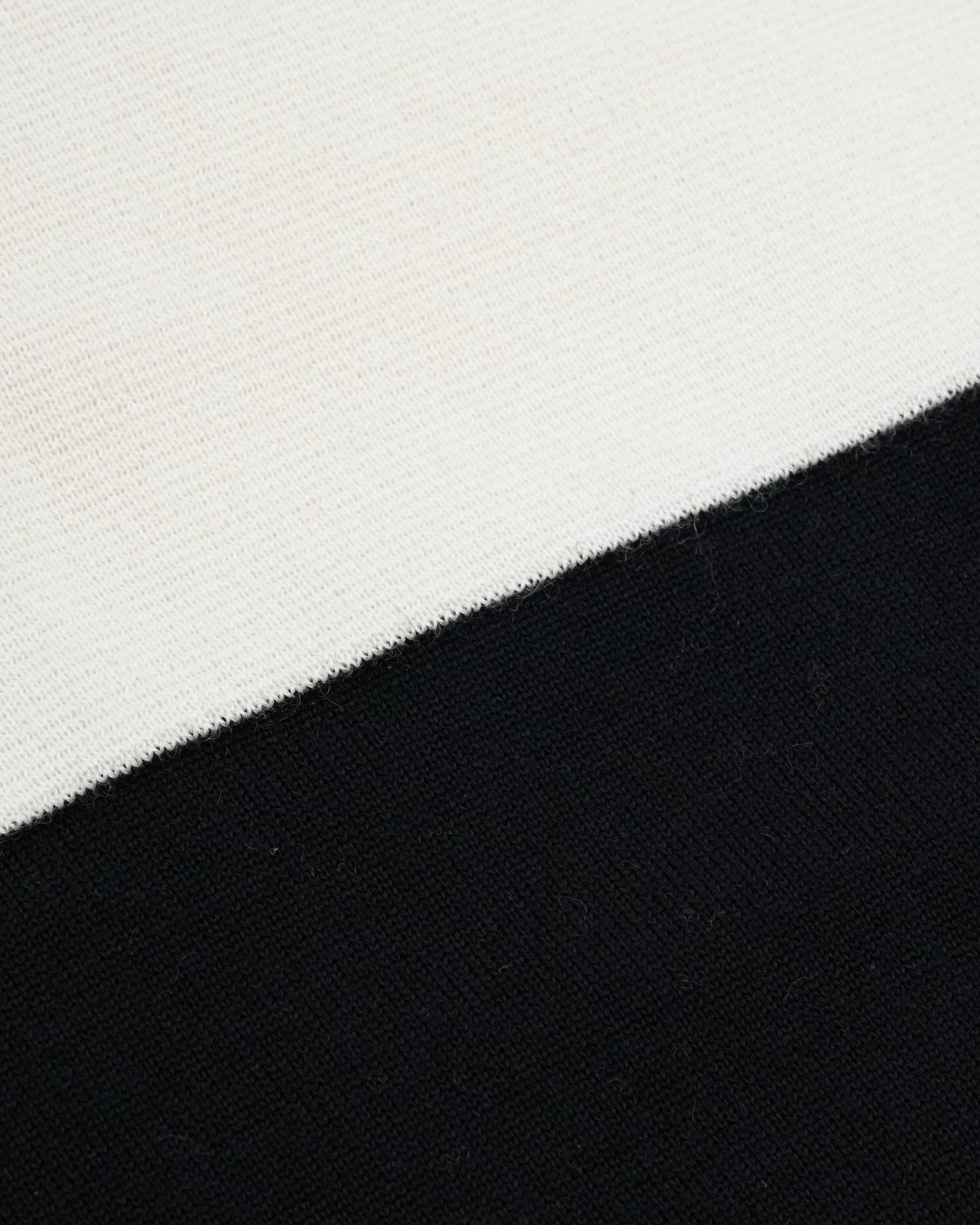 Bicolour Pullover(White×Black)