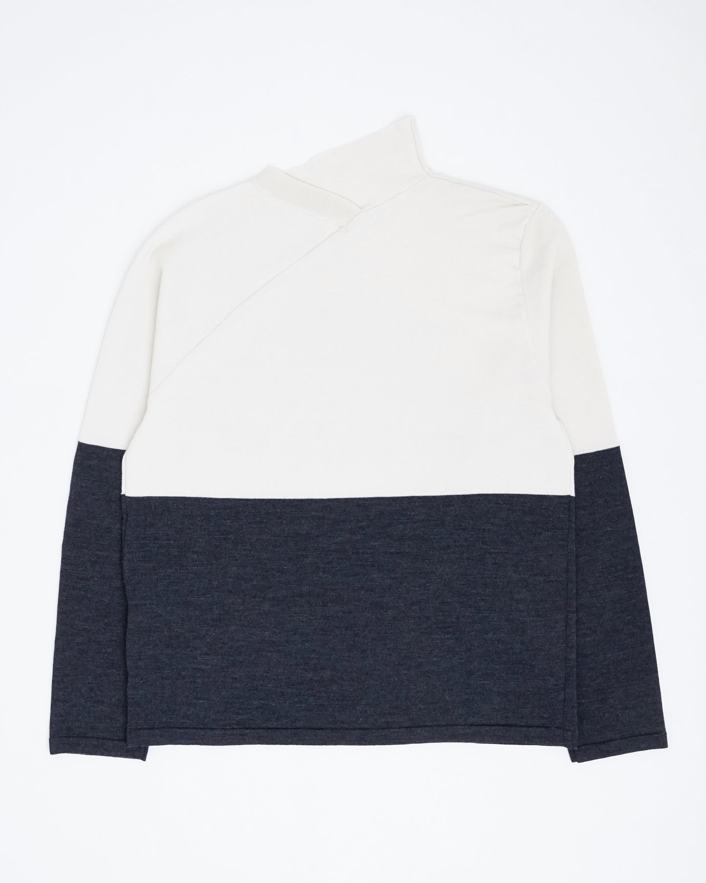 One Side High Neck Pullover(White×Navy)